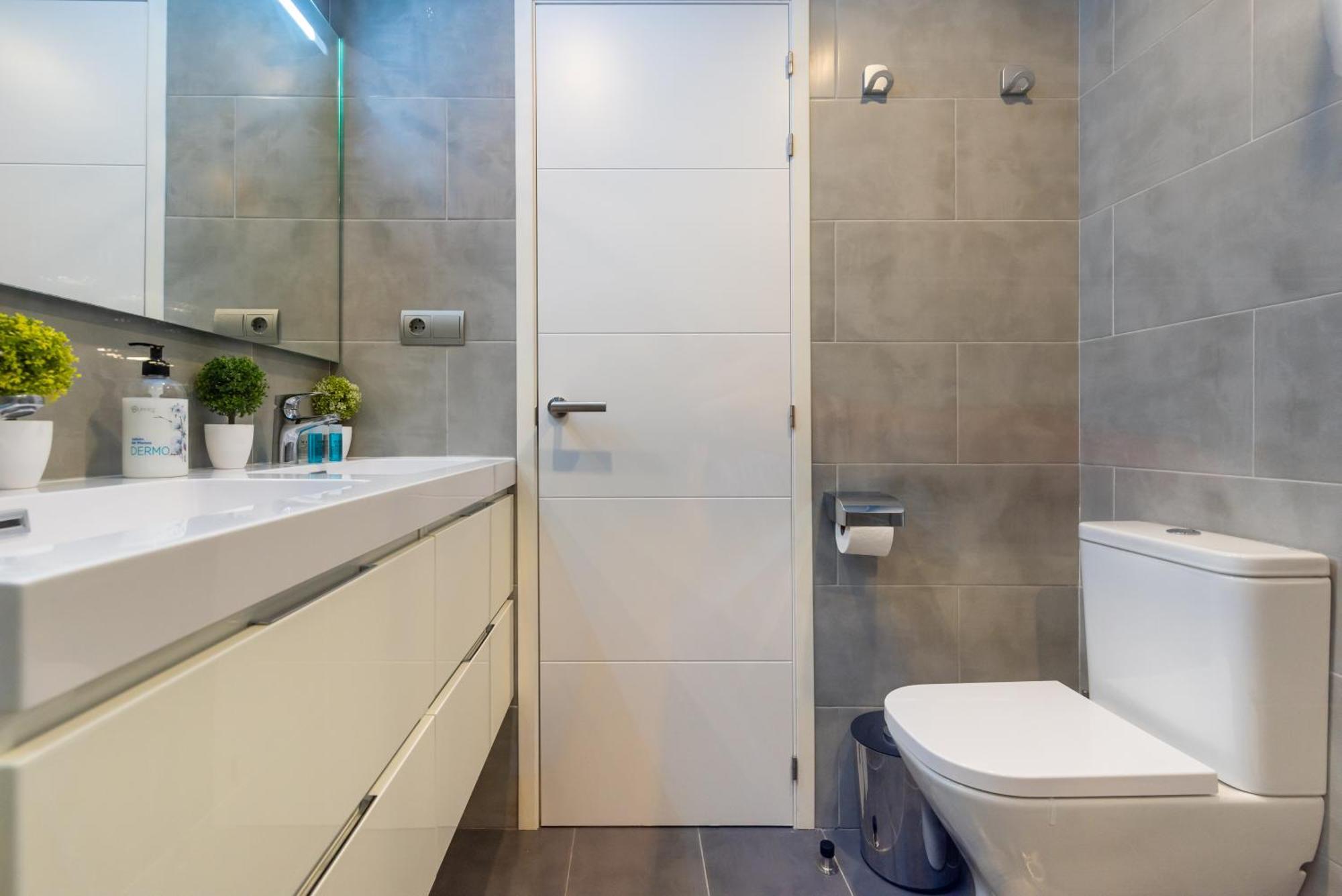 Wintowinrentals Executive Apt In Ocean House Complex Torremolinos Esterno foto
