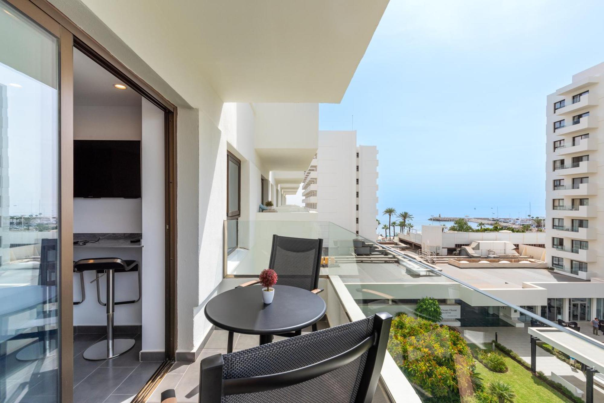 Wintowinrentals Executive Apt In Ocean House Complex Torremolinos Esterno foto