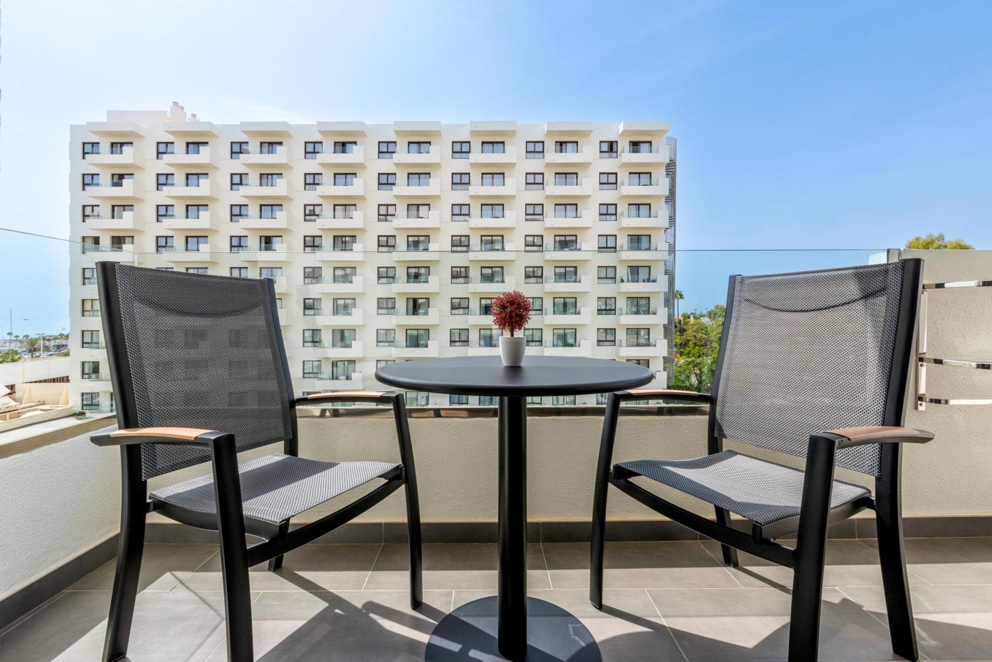 Wintowinrentals Executive Apt In Ocean House Complex Torremolinos Esterno foto