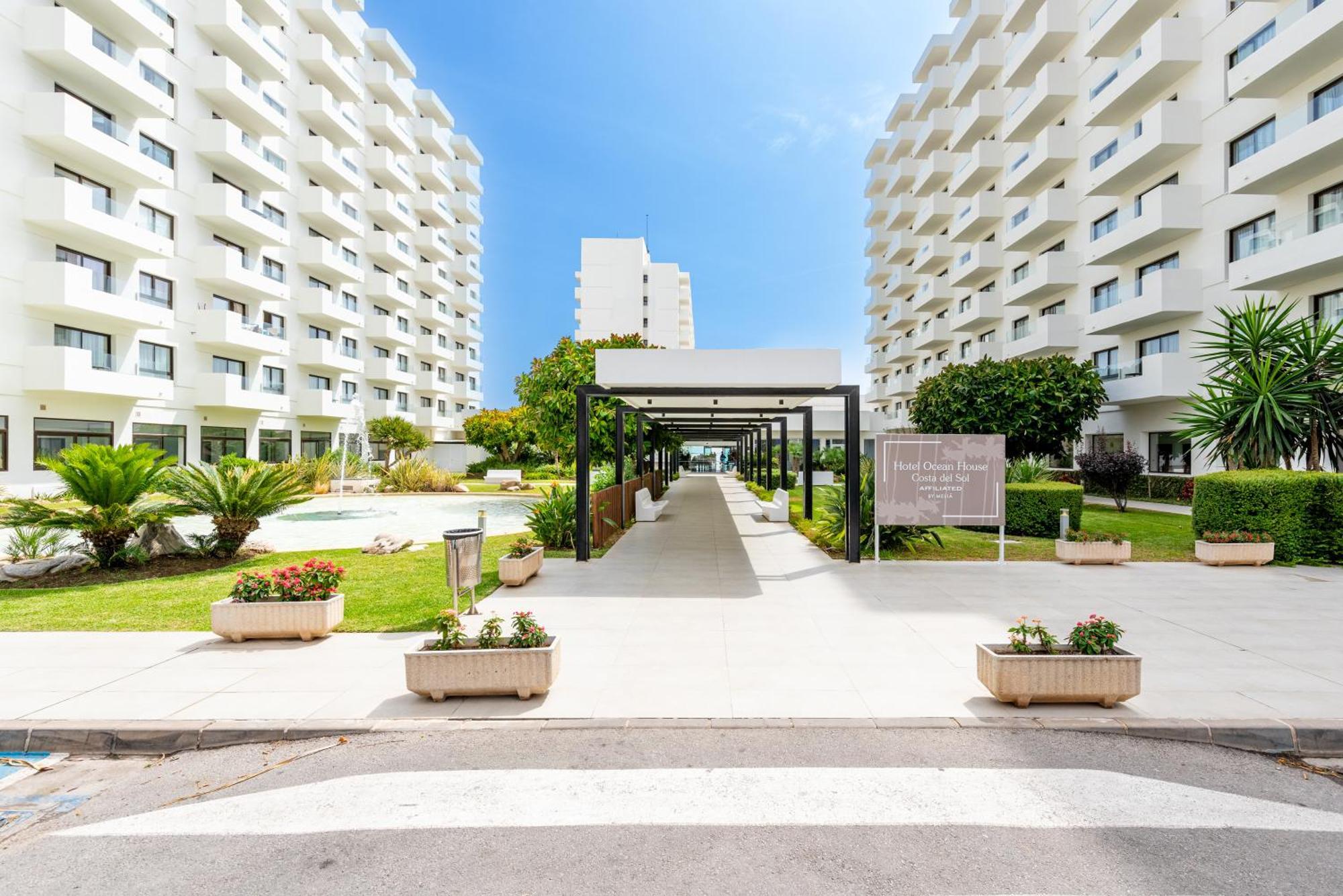 Wintowinrentals Executive Apt In Ocean House Complex Torremolinos Esterno foto